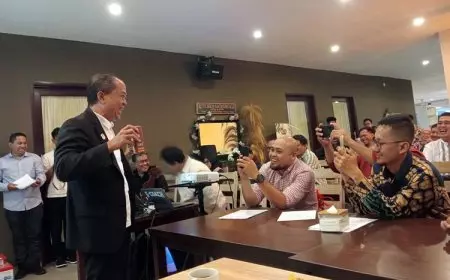 Mengukir Kegemilangan Bangsa, Kebangkitan Pengusaha Pribumi dan UMKM sebagai Pilar Indonesia Emas 2045