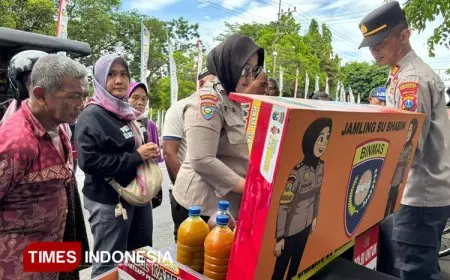 JAMLING Bu Bhabin, Polisi Banyuwangi Dekatkan Diri Lewat Segelas Jamu