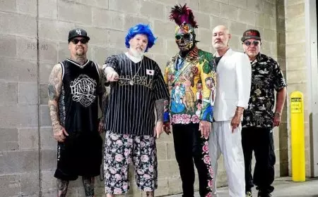 Dukung Vladimir Putin, Limp Bizkit Batal Konser di Estonia