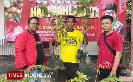 Legislator RI Ini Ajak Petani di Bondowoso Tanam Pohon Buah