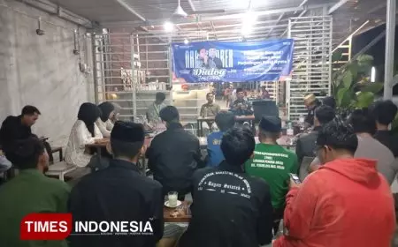PMII Jombang Gelar Dialog, Kritisi Soal Makna Pahlawan dan Kesejahteraan Guru
