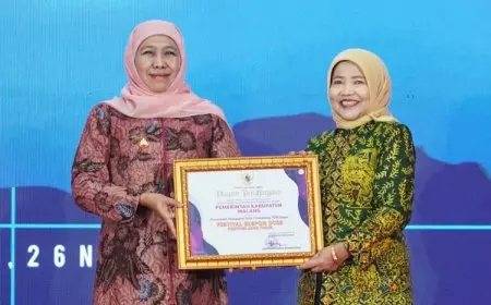 Dukung Penguatan IKM Ekspor, Pemkab Malang Menerima Penghargaan Gubernur Jatim