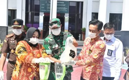 Kejari Ponorogo Musnahkan Barang Bukti Inkrah, Perangi Kejahatan Demi Keadilan Masyarakat