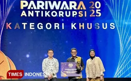 Jadi Satu-Satunya Daerah di Indonesia, Pemkab Probolinggo Terima Penghargaan Khusus dari KPK RI