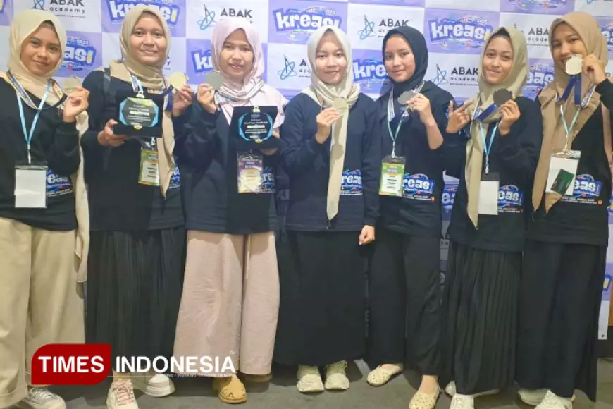 Tim Riset MTsN 3 Kota Padang Raih Medali Silver dan Bronze di Ajang Kreasi 2025