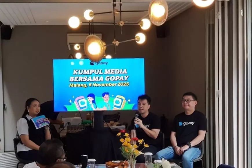 UMKM di Malang Kini Bisa Layani Transaksi hingga Tarik Tunai Lewat GoPay