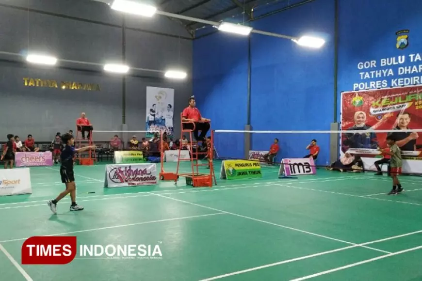 Atlet Muda Berburu Poin di Kejurkot Bulutangkis Kota Kediri