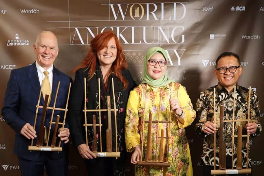 Indonesia Lighthouse Rayakan 15 Tahun Pengakuan Angklung Warisan Budaya Takbenda UNESCO