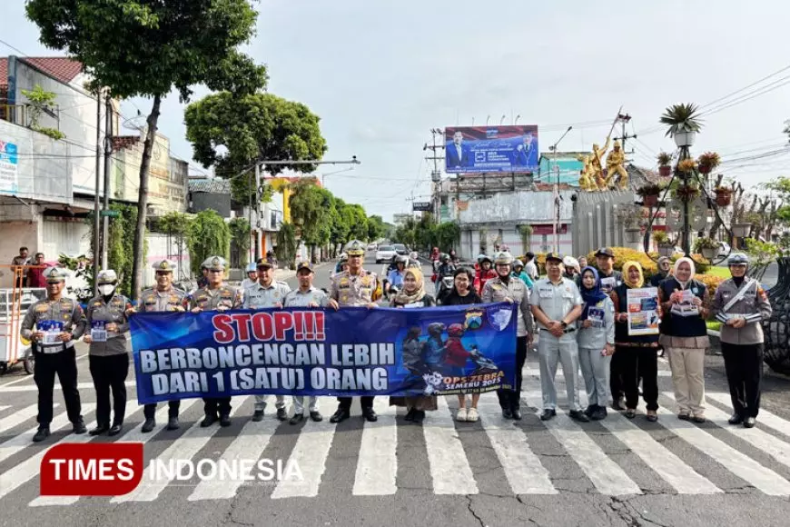 Operasi Zebra Semeru 2025, Satlantas Polresta Banyuwangi Beri Edukasi dan 'Teguran Manis'