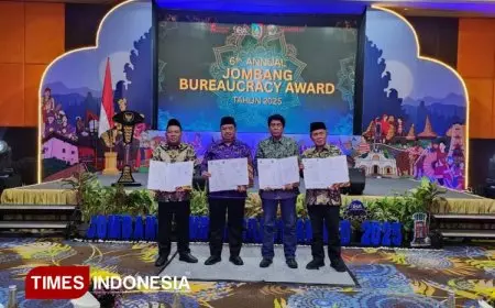Unwaha dan Pemkab Jombang Teken Kesepakatan Bersama pada Ajang Jombang Bureaucracy Award 2025