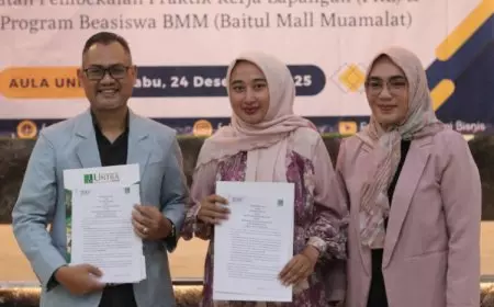 Kuliah Pengembangan Karir Siap Kerja, Bank Muamalat Serahkan Beasiswa di Unira Malang