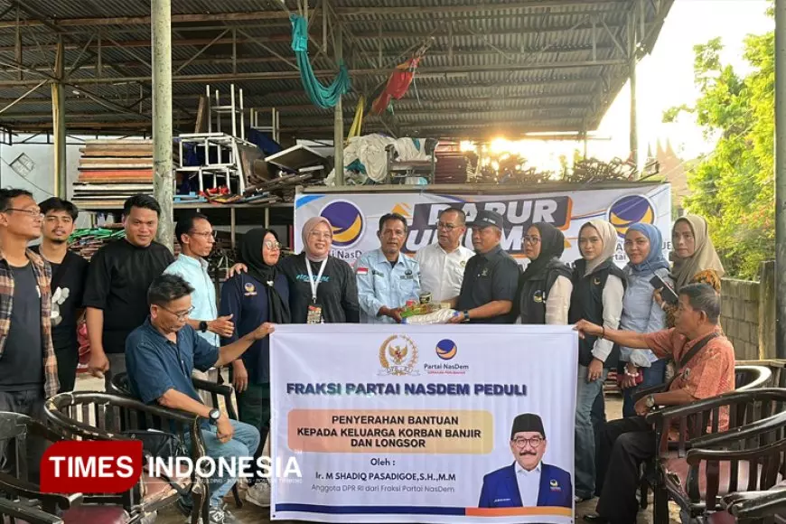 Aksi Cepat Shadiq Pasadigoe: NasDem Salurkan Bantuan untuk Korban Banjir Sumba