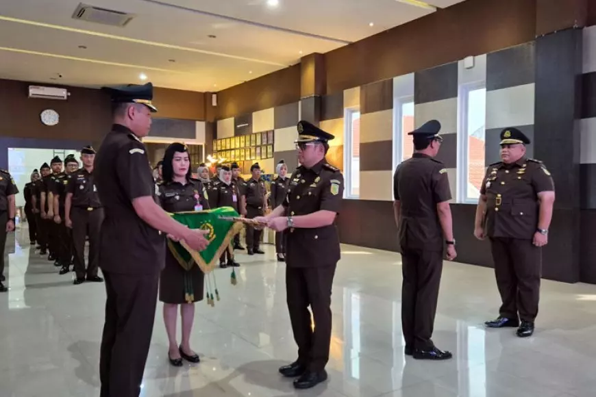 John Franky Ariandi Yanafia, dari Kejari Sidoarjo menjadi Kasi Penyidikan Pidsus Kejati Jatim