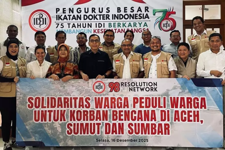 Eksponen 98 Percayakan Rp98 Juta ke PB IDI untuk Tangani Kesehatan Korban Bencana