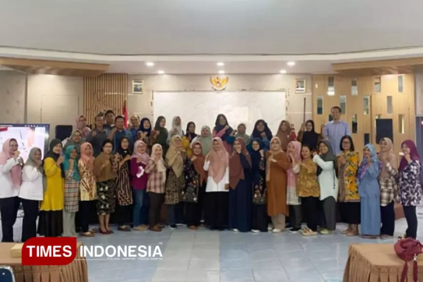 Bantu UMKM Naik Kelas, Pemerintah Kelurahan Kartoharjo Undang Akademisi UNIPMA Gelar Seminar Strategi Digital