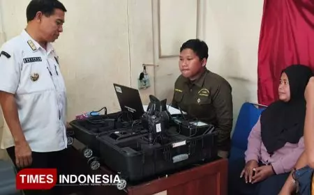 Layanan Adminduk Peta Cinta Hadir di Bangsalsari, Masyarakat Antusias Lakukan Perekaman E-KTP
