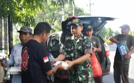 Jumat Berkah, Kodim Ponorogo Berbagi Bahagia dengan Warga