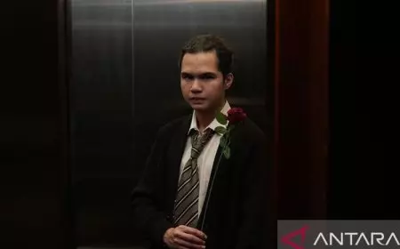 Dul Jaelani Tumpahkan Cinta Rapuh dalam Single Emosional “Sebenarnya, Selamanya…”