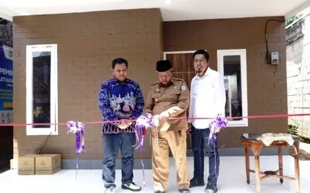 Bupati Malang Resmikan Rumah Layak Huni Hasil Program Bedah Rumah