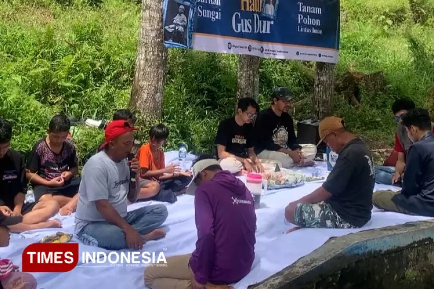 Nguri-nguri Tradisi, Gusdurian Banyuwangi Gelar Baritan Sungai di Haul Gus Dur ke-16