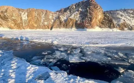 Mobil Terperosok ke Danau Beku di Siberia, Tujuh Wisatawan China Meninggal