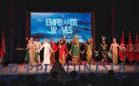 Milad ke-32 PPI Tunisia, Busana Adat Nusantara Unjuk Gigi di Panggung Global