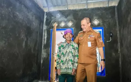 Gubernur Ahmad Luthfi Serahkan 36 Rumah Tahan Gempa untuk Korban Tanah Gerak Banjarnegara