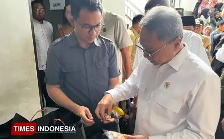 Zulhas Tinjau MBG di SMP Muhammadiyah 2 Malang, Sekolah Soroti Kualitas Menu Ramadan