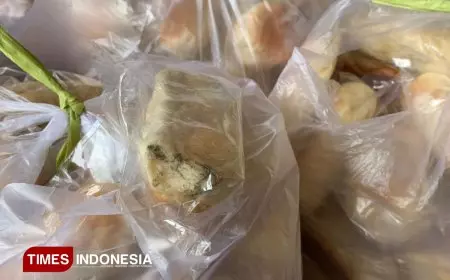 Berjamur, Ratusan Roti MBG di Blora Urung Dibagikan