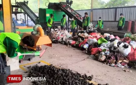 Transformasi Pengelolaan Sampah, Pemkab Gresik Resmikan Landfill Mining di TPA Ngipik