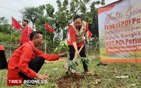 Peringati HUT ke-53, PDIP Jateng Hijaukan Kecamatan Gunem dan Bagikan 1.000 Paket Sembako