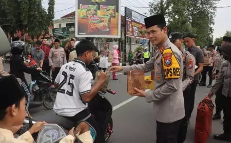 Ramadan Kondusif Jadi Prioritas, Polres Probolinggo Kota Bagikan 400 Paket Takjil