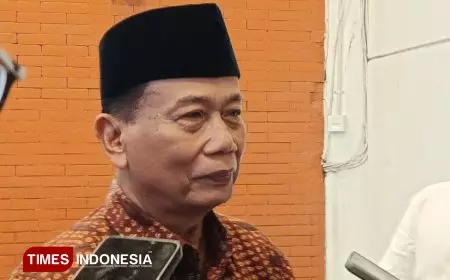 Diguyur Hujan Deras, DPRD Jatim Tetap Antusias Bagikan 1.500 Paket Takjil untuk Masyarakat