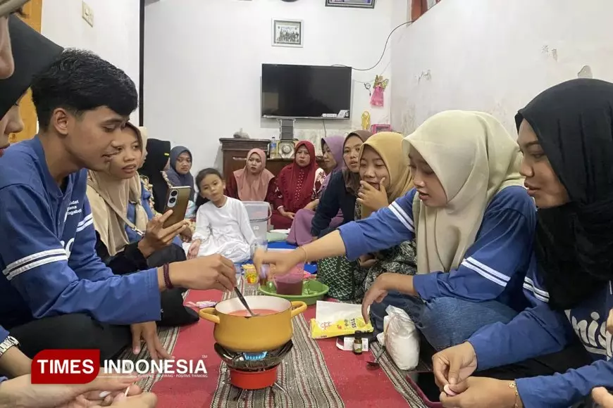 Dari Jelantah Jadi Aromaterapi, Mahasiswa KSM UNISMA Dampingi Ibu PKK Dusun Konang Sidorejo Jabung
