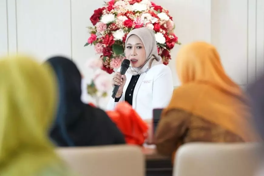 dr. Atifa Bedah Plastik RS Mitra Keluarga Sidoarjo ingatkan CCantik Paripurna saat Lebaran Harus Aman Secara Medis