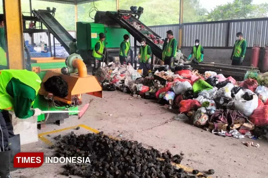 Transformasi Pengelolaan Sampah, Pemkab Gresik Resmikan Landfill Mining di TPA Ngipik