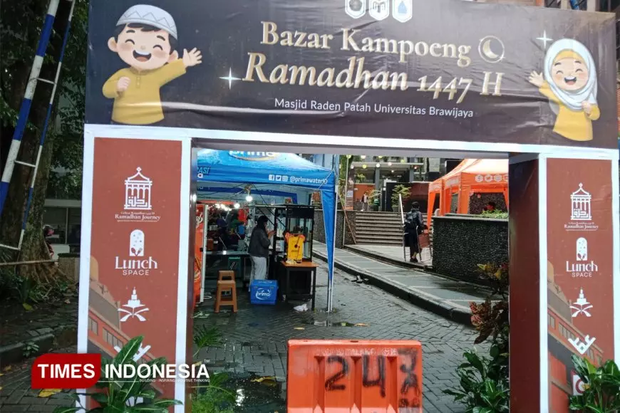 Kupon Buka Puasa Jadi Motor Perputaran Ekonomi di Bazar Ramadan Masjid Raden Patah UB