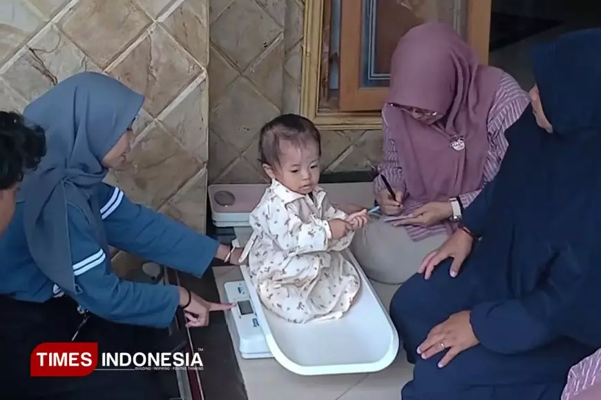 KSM- T UNISMA Dampingi Posyandu, Upaya Pencegahan Stunting dan Peningkatan Kesehatan Ibu dan Anak