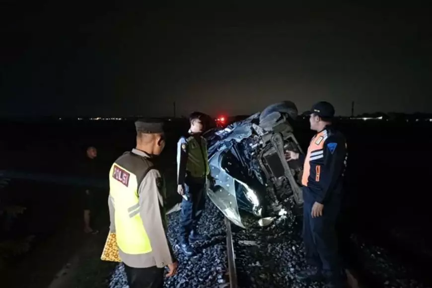 KA Pandalungan Tabrak Mobil di Grobogan, Tiga Warga Jepara Meninggal Dunia