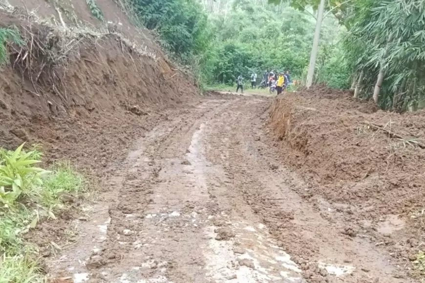 Jalan Penghubung Dua Dusun di Ampelgading Malang Tertangani, BPBD Pantau Banjir Genangan