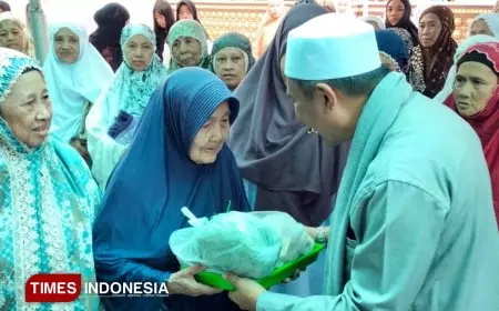 Belanja Murah dari Gus Zain di Masjid Al Kahfi Kota Malang Ludes Cepat Diserbu Warga