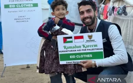 Baznas Distribusikan 2.400 Paket Pakaian Baru untuk Pengungsi di Gaza