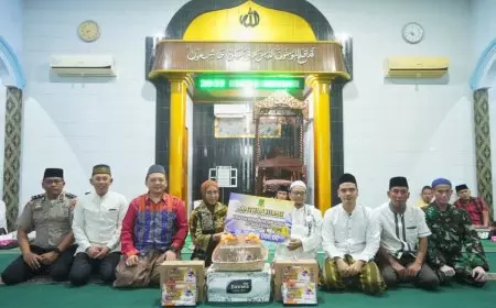 Wali Kota Mojokerto Serahkan Bantuan Hibah Rp75 juta kepada Masjid As Sholichiyah