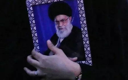 Jenazah Khamenei akan Dimakamkan di Mashhad, Iran Siapkan Upacara Besar