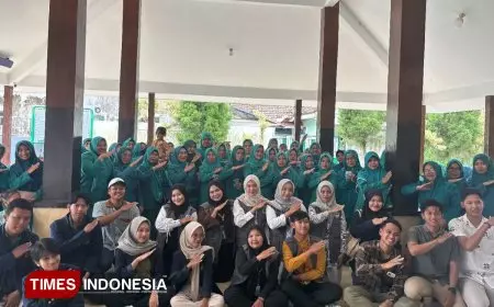 Mahasiswa KSM-T UNISMA Gelar Pelatihan Pembuatan Cookies Daun Kelor Bersama Ibu PKK Desa Wringnsongo