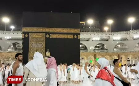 Lima Jemaah Umrah Asal Kota Batu Tertahan di Arab Saudi Akibat Konflik Timur Tengah