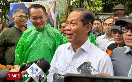 Pulihkan Sungai, Gemabudhi Bersama Menteri LH dan Kemenag Tuang 10 Ribu Ecoenzyme