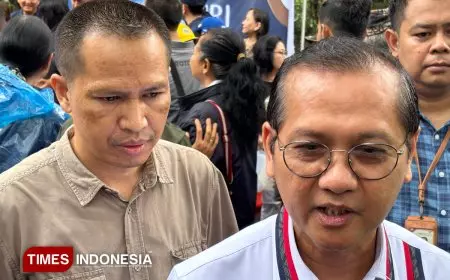 Dirjen Bimas Buddha Puji Inisiatif Gemabudhi Pulihkan Sungai Jaletreng Lewat Ecoenzyme