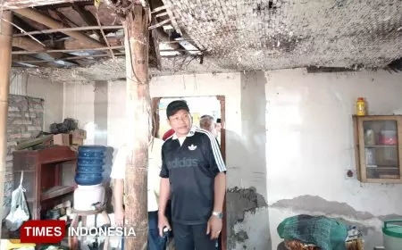 Empat Rumah Nyaris Ambruk di Balongbendo, Bupati Sidoarjo Subandi Janjikan Perbaikan