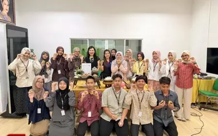 KSM Internasional FK UNISMA: Demonstrasi Pembuatan Inhaler di Hatyai Chivasuk, Thailand